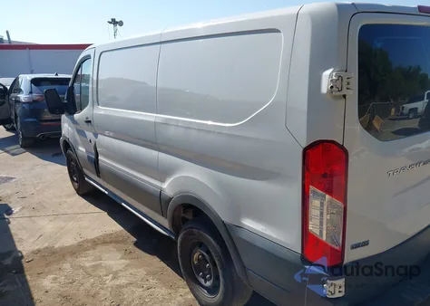 2016 Ford Transit-250 z USA, uszkodzony, nr VIN 1FTYR1ZM6GKB34384